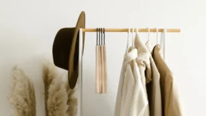 clothing rack with hat